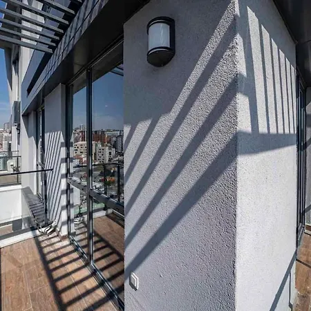 A Modern New Furnished Residence